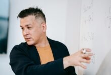 understanding numerical information context